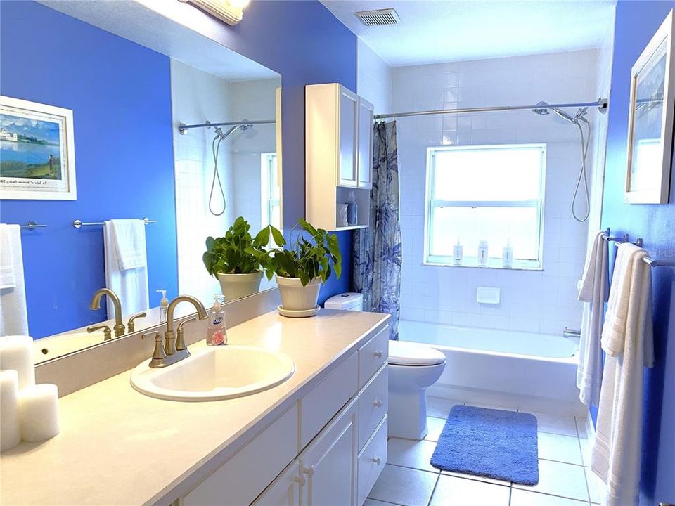 For Sale: $799,890 (3 beds, 2 baths, 1959 Square Feet)