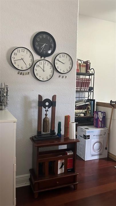 En Venta: $324,900 (4 camas, 3 baños, 2048 Pies cuadrados)