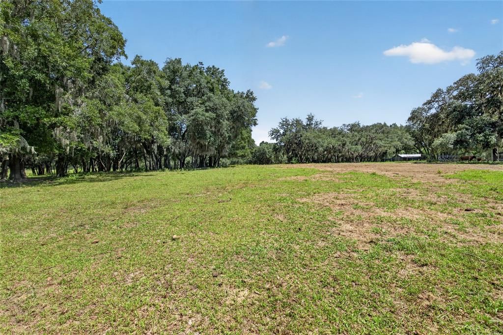 На продажу: $225,000 (4.39 acres)