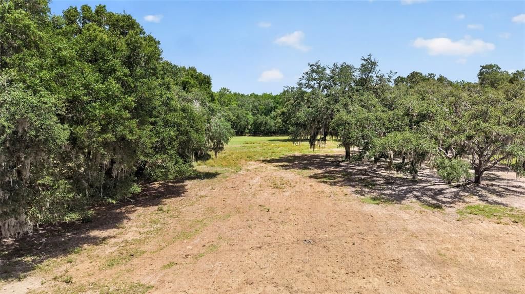 На продажу: $225,000 (4.39 acres)