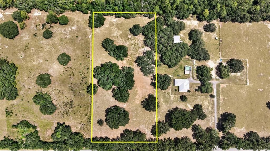 На продажу: $225,000 (4.39 acres)
