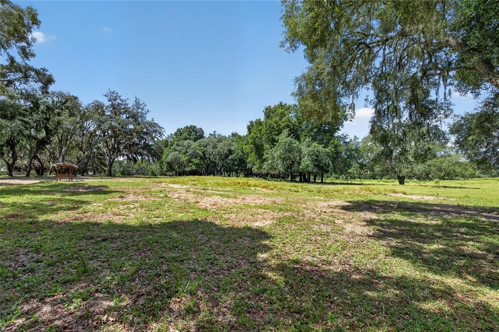 На продажу: $225,000 (4.39 acres)