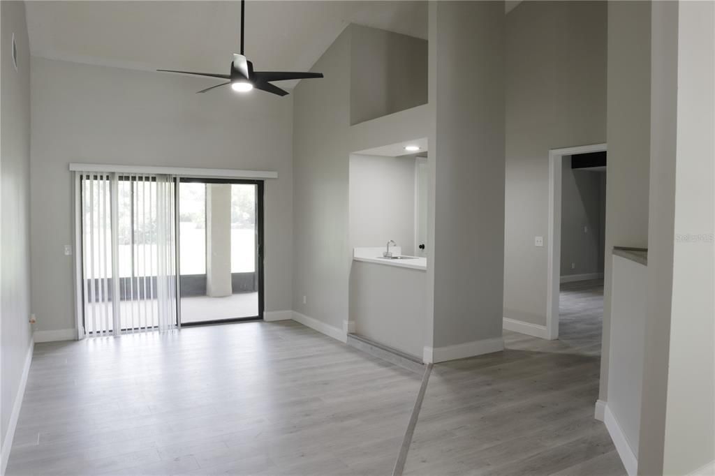 En Venta: $427,000 (4 camas, 2 baños, 2154 Pies cuadrados)