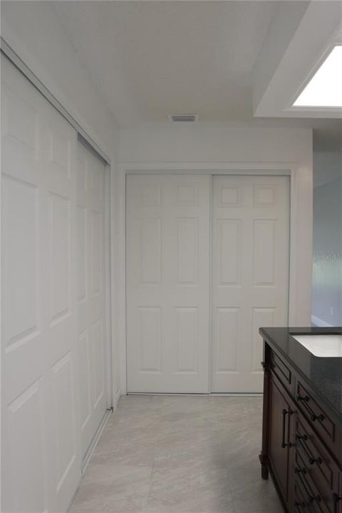 En Venta: $427,000 (4 camas, 2 baños, 2154 Pies cuadrados)