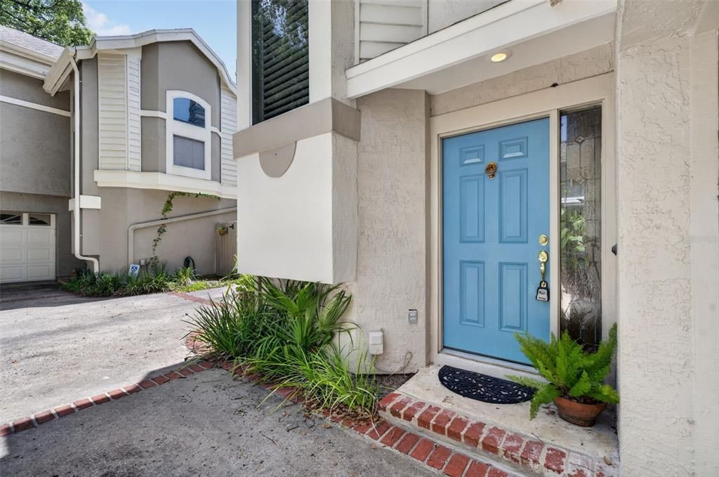 For Sale: $625,000 (3 beds, 2 baths, 1934 Square Feet)