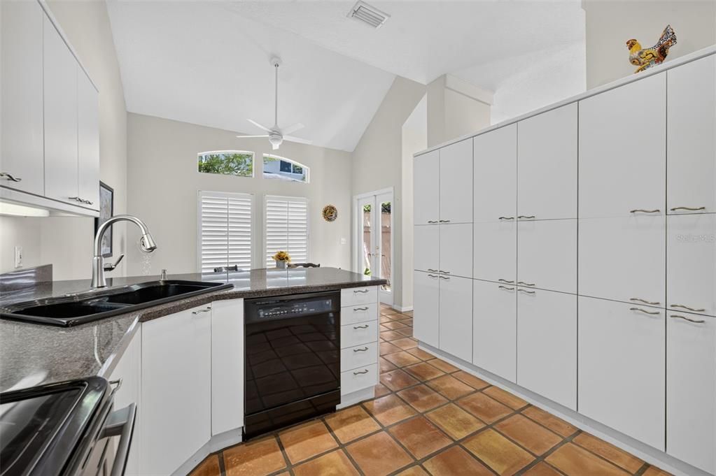 For Sale: $625,000 (3 beds, 2 baths, 1934 Square Feet)