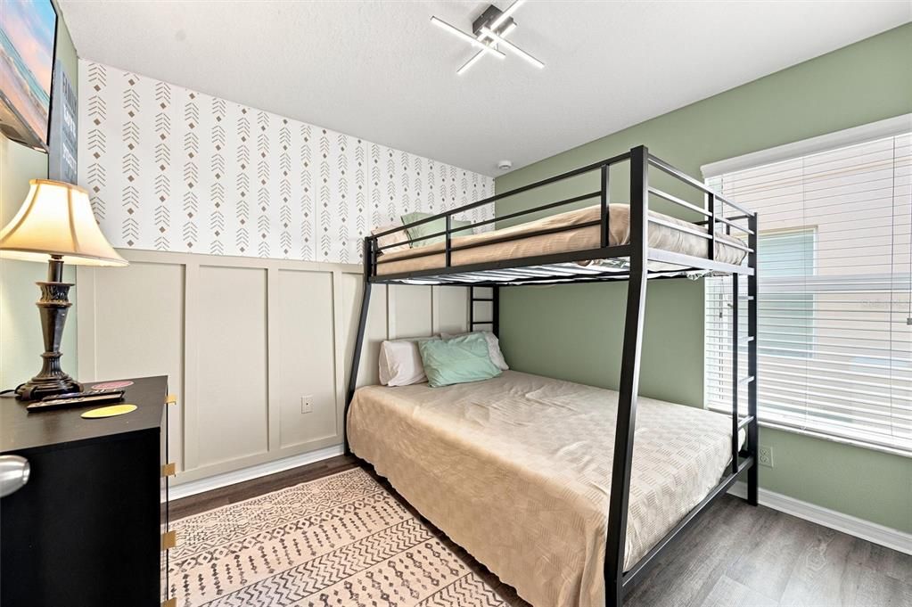 En Venta: $324,000 (3 camas, 2 baños, 1360 Pies cuadrados)