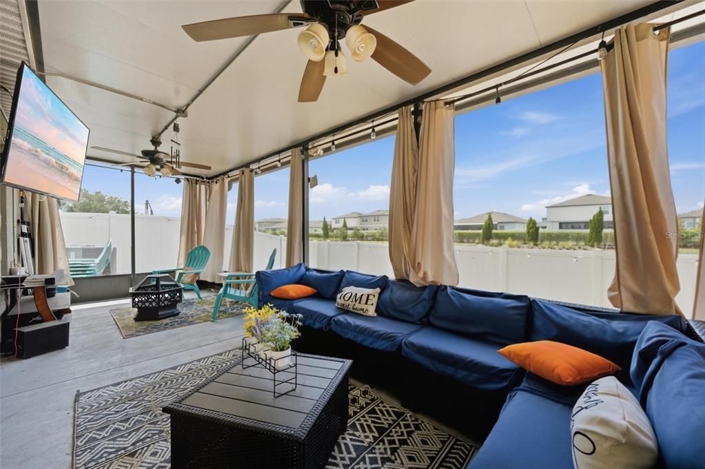 En Venta: $324,000 (3 camas, 2 baños, 1360 Pies cuadrados)
