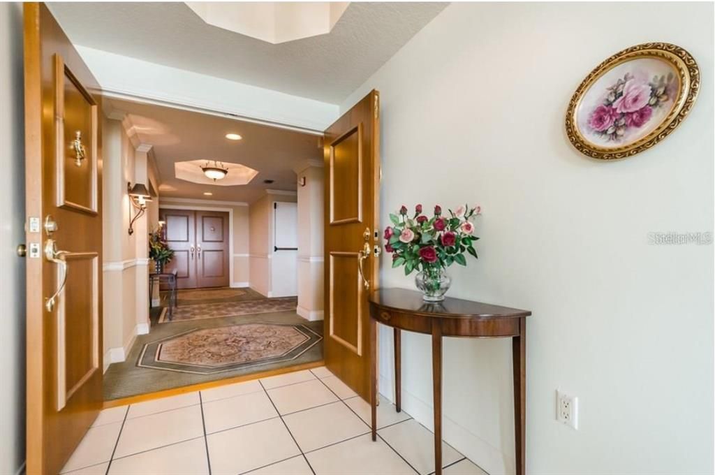 For Sale: $1,399,000 (3 beds, 2 baths, 1952 Square Feet)
