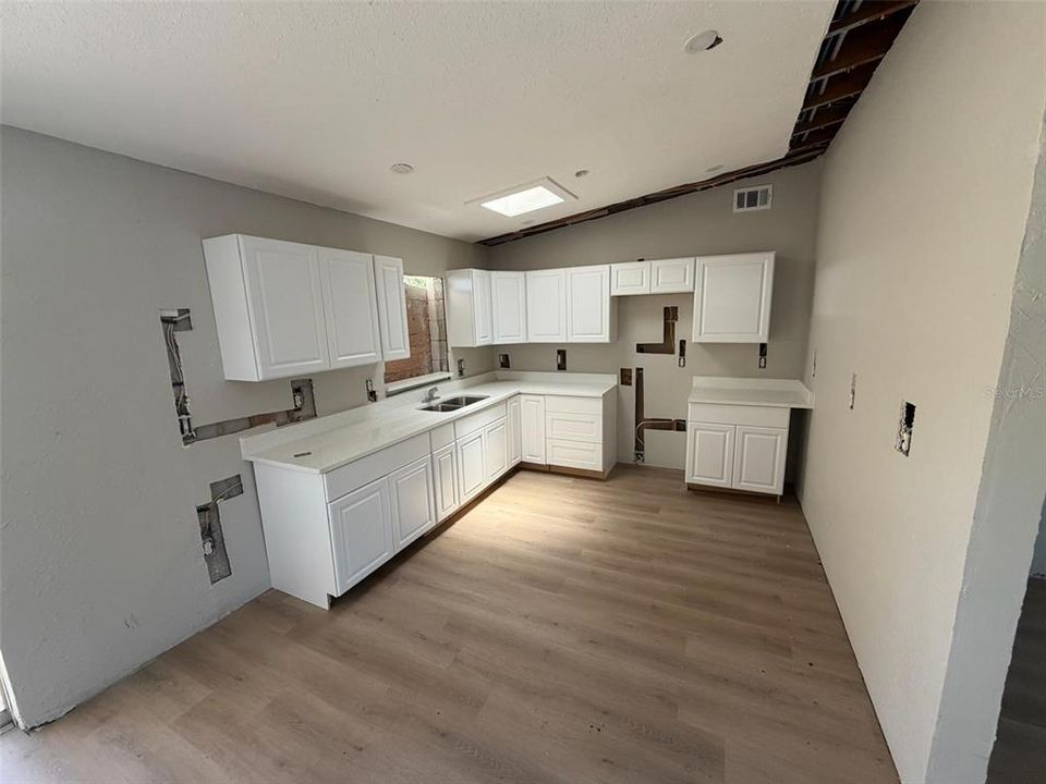 En Venta: $280,000 (3 camas, 2 baños, 1097 Pies cuadrados)