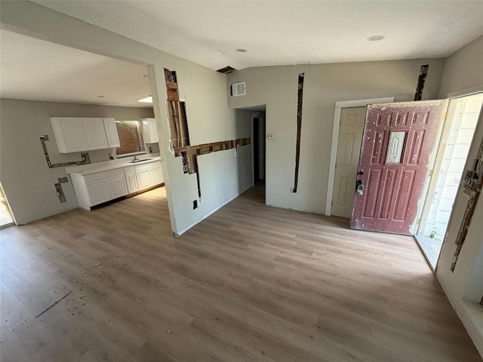 En Venta: $280,000 (3 camas, 2 baños, 1097 Pies cuadrados)
