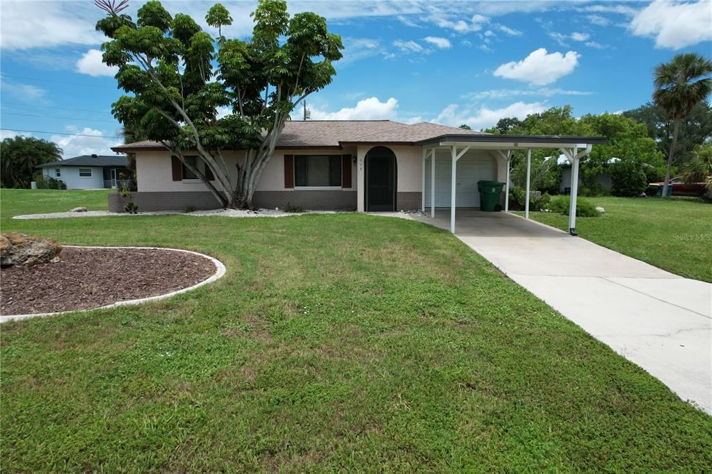For Sale: $220,000 (2 beds, 2 baths, 1179 Square Feet)