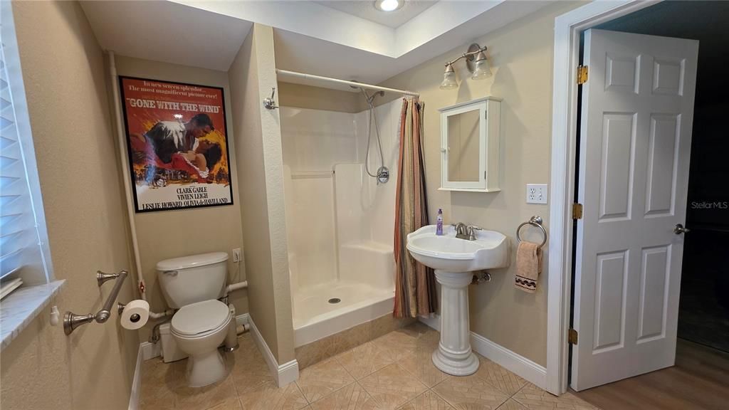 For Sale: $220,000 (2 beds, 2 baths, 1179 Square Feet)