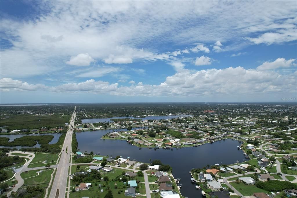 For Sale: $220,000 (2 beds, 2 baths, 1179 Square Feet)