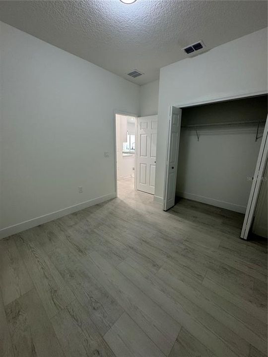 En Venta: $305,000 (3 camas, 2 baños, 1554 Pies cuadrados)
