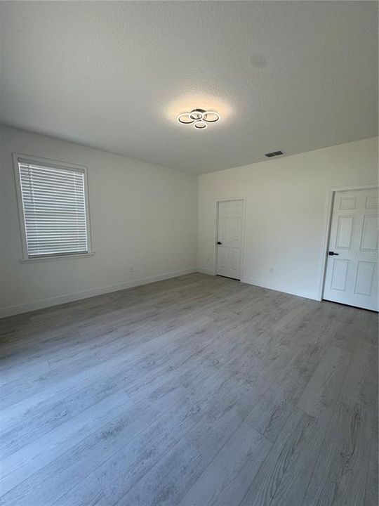 En Venta: $305,000 (3 camas, 2 baños, 1554 Pies cuadrados)