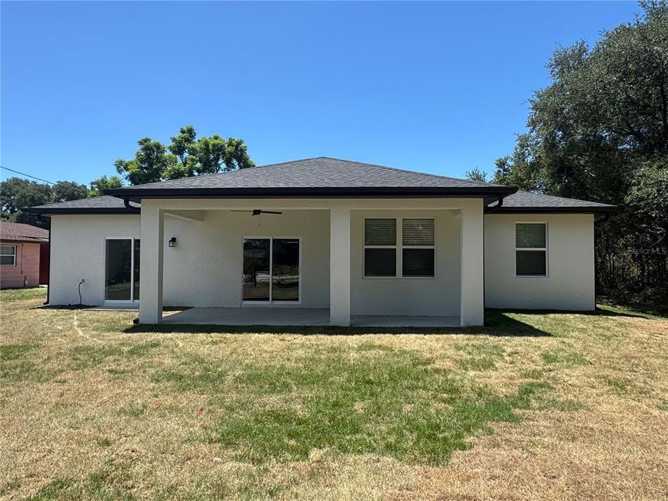 En Venta: $305,000 (3 camas, 2 baños, 1554 Pies cuadrados)