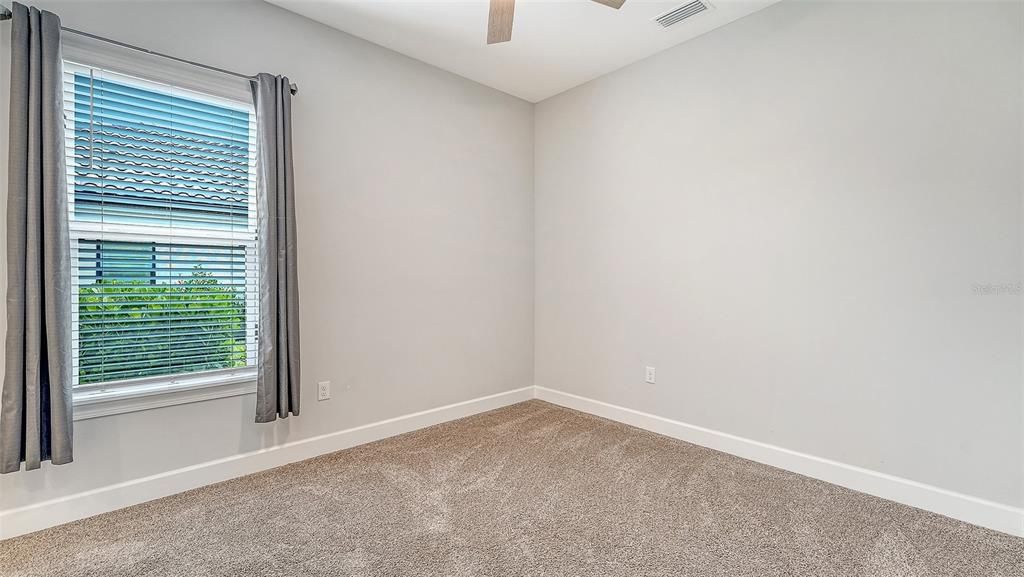 For Sale: $1,016,000 (3 beds, 3 baths, 2421 Square Feet)