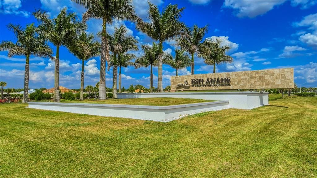 For Sale: $1,016,000 (3 beds, 3 baths, 2421 Square Feet)