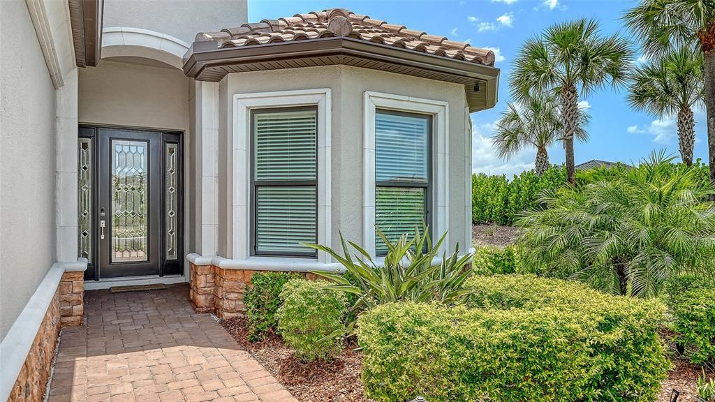 For Sale: $1,016,000 (3 beds, 3 baths, 2421 Square Feet)