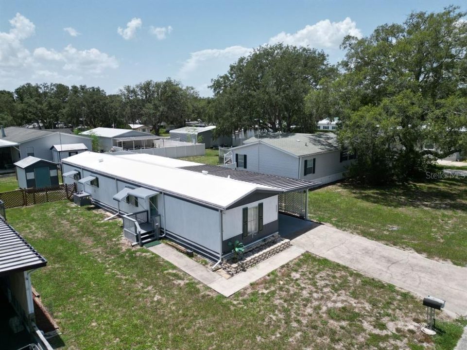 For Sale: $98,499 (2 beds, 2 baths, 924 Square Feet)