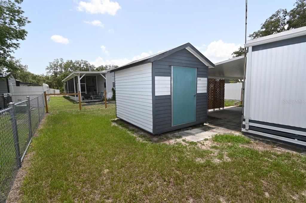 For Sale: $98,499 (2 beds, 2 baths, 924 Square Feet)