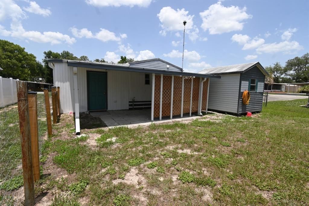 For Sale: $98,499 (2 beds, 2 baths, 924 Square Feet)