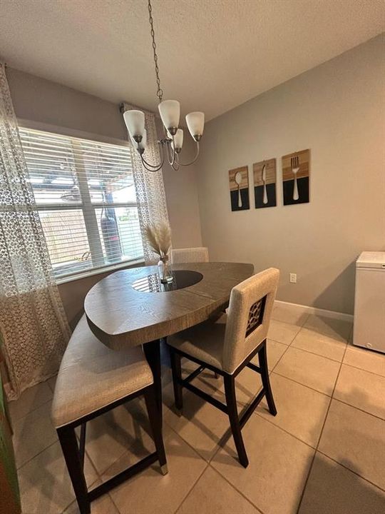 En Venta: $360,000 (3 camas, 2 baños, 1587 Pies cuadrados)