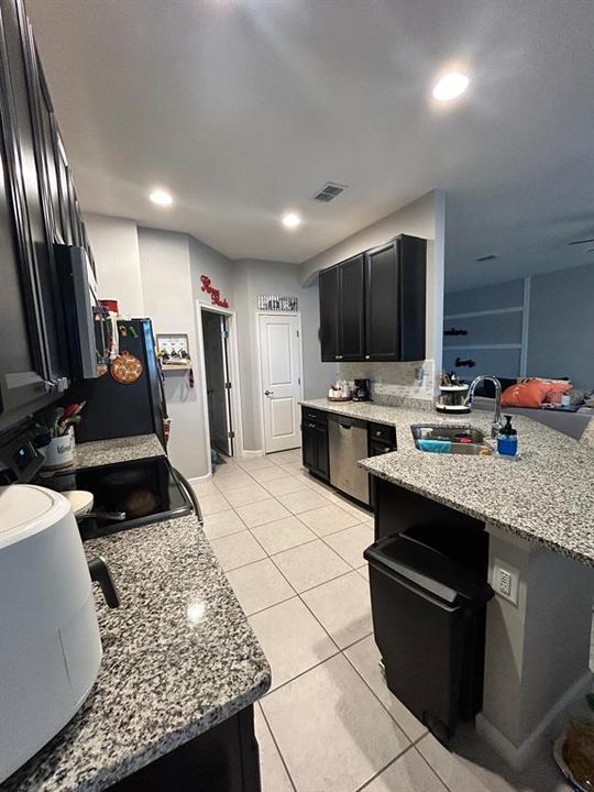 En Venta: $360,000 (3 camas, 2 baños, 1587 Pies cuadrados)