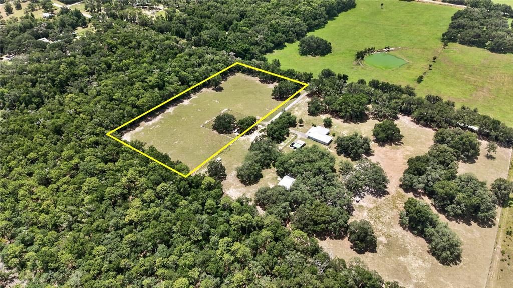 На продажу: $250,000 (4.32 acres)