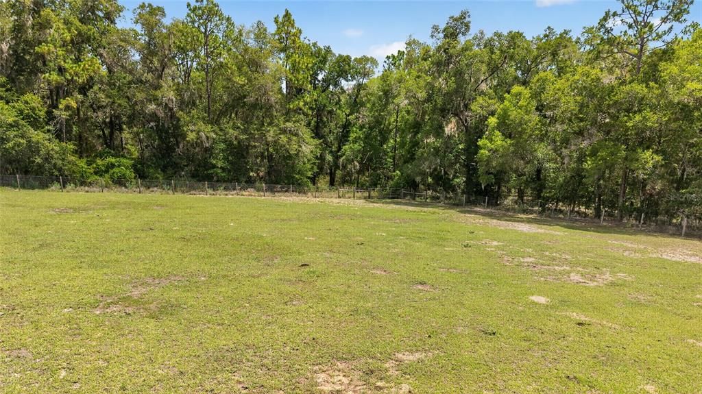 На продажу: $250,000 (4.32 acres)