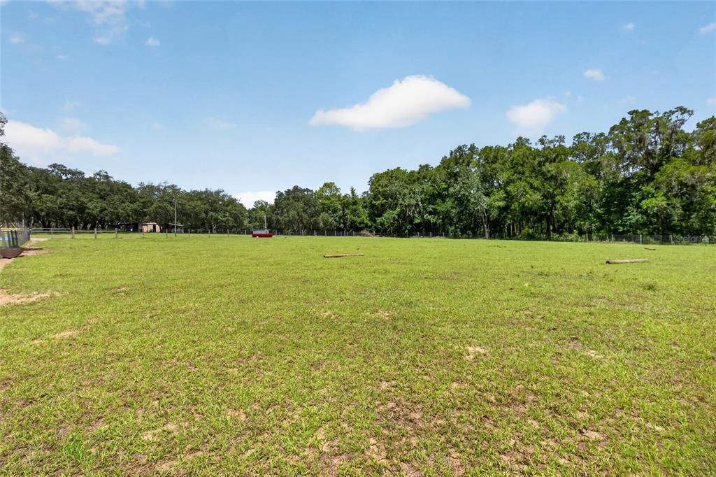 На продажу: $250,000 (4.32 acres)