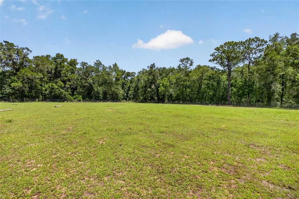 На продажу: $250,000 (4.32 acres)