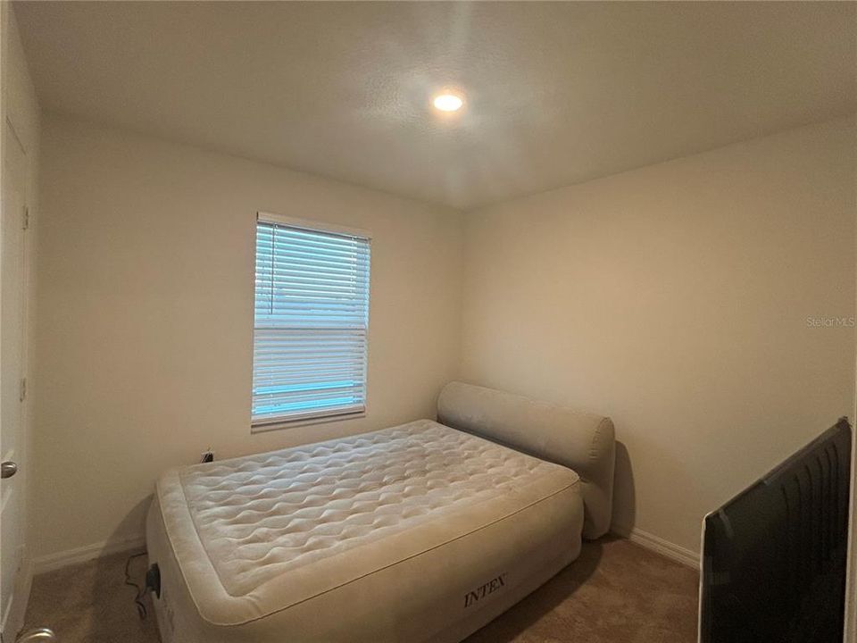 For Rent: $2,200 (4 beds, 2 baths, 1852 Square Feet)