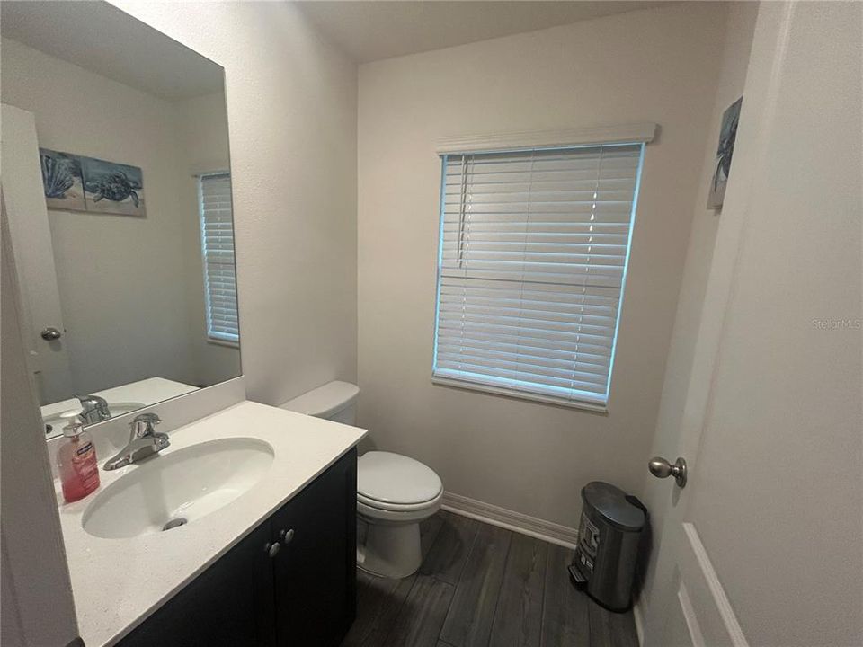 For Rent: $2,200 (4 beds, 2 baths, 1852 Square Feet)