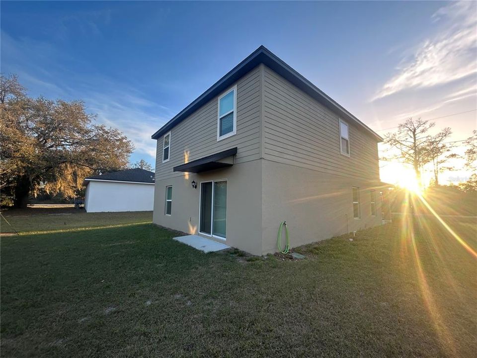 For Rent: $2,200 (4 beds, 2 baths, 1852 Square Feet)