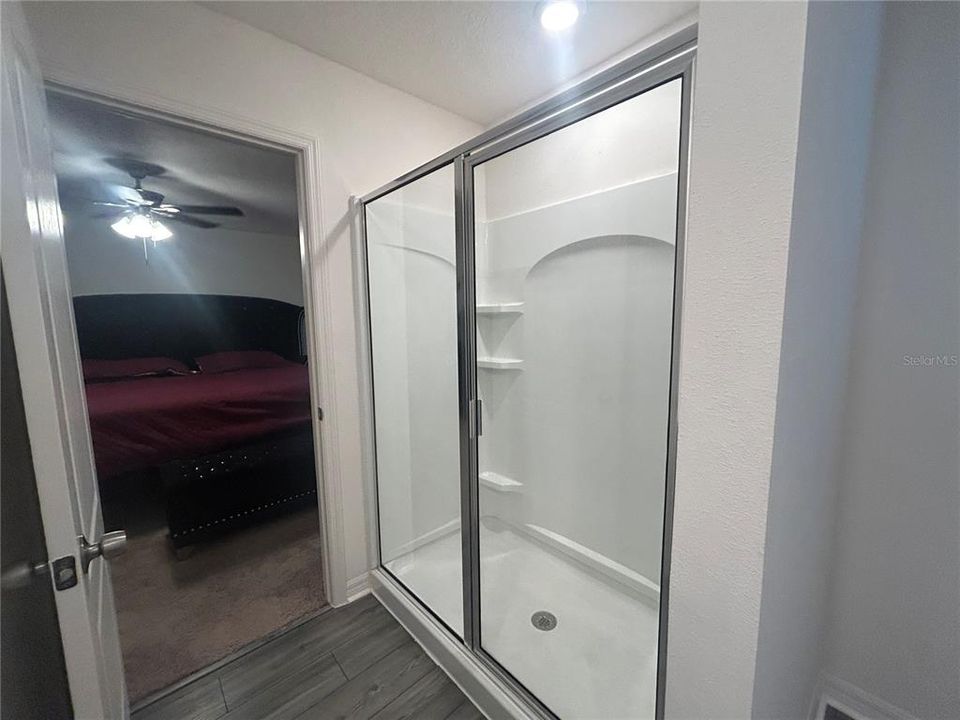 For Rent: $2,200 (4 beds, 2 baths, 1852 Square Feet)
