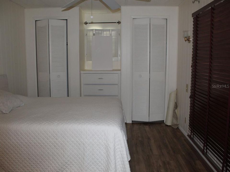 For Sale: $89,500 (2 beds, 2 baths, 1008 Square Feet)