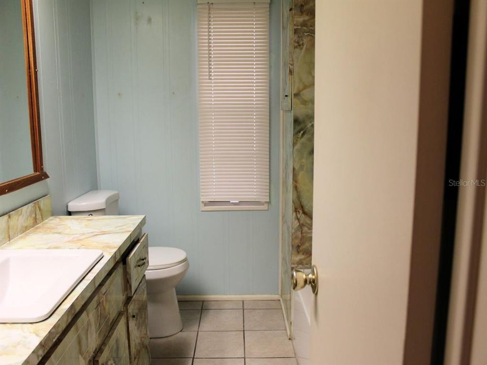 For Sale: $89,500 (2 beds, 2 baths, 1008 Square Feet)