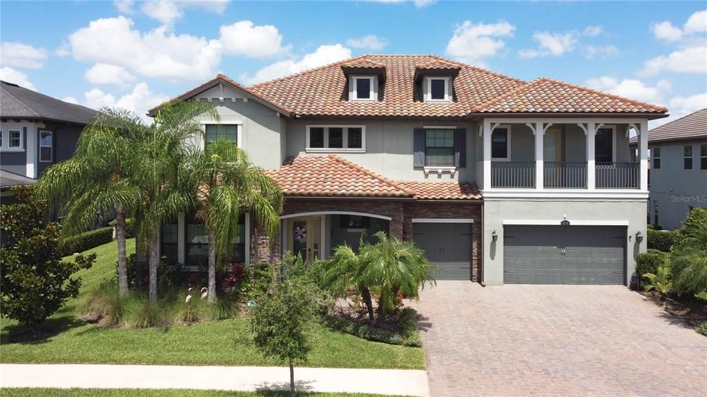 En Venta: $1,600,000 (6 camas, 4 baños, 5650 Pies cuadrados)