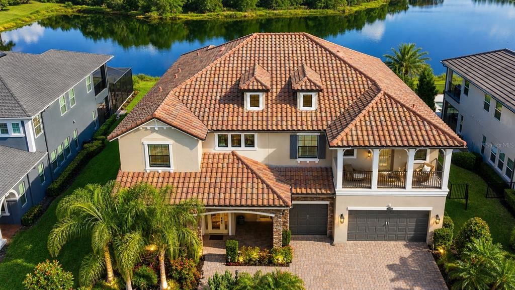 En Venta: $1,600,000 (6 camas, 4 baños, 5650 Pies cuadrados)