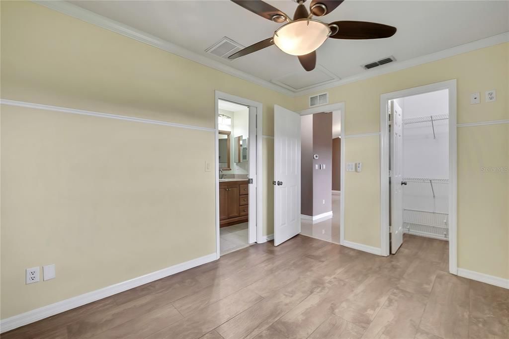 En Venta: $199,999 (2 camas, 2 baños, 1180 Pies cuadrados)