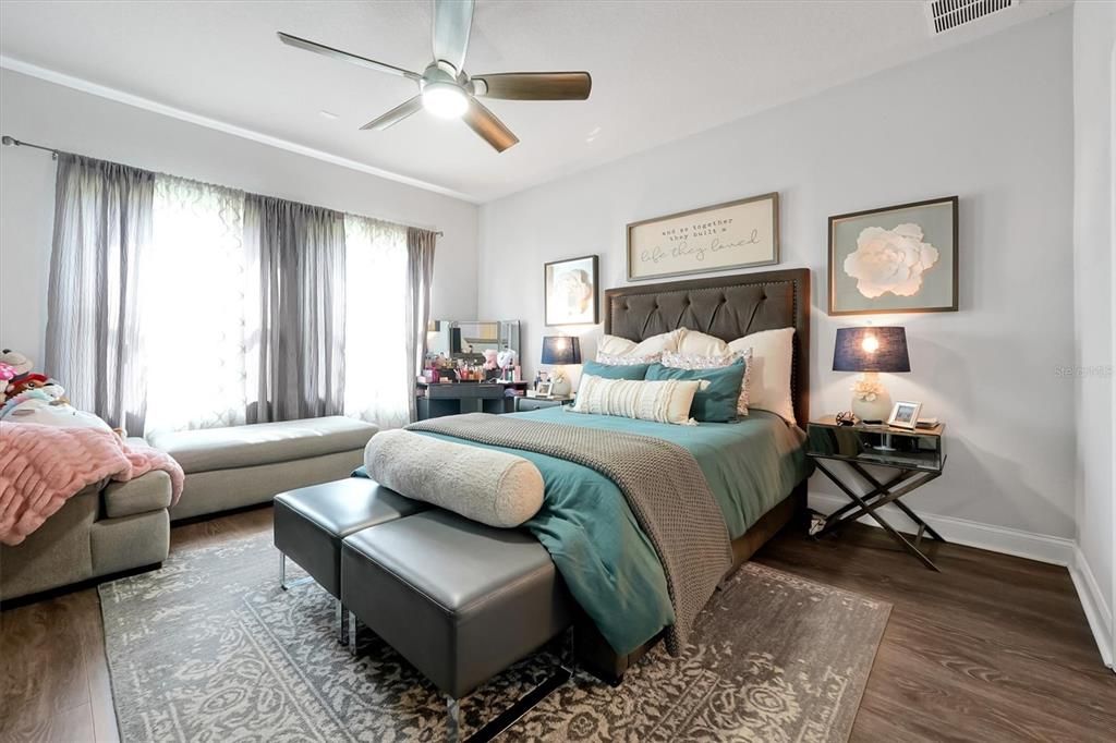 For Sale: $598,500 (4 beds, 3 baths, 2687 Square Feet)