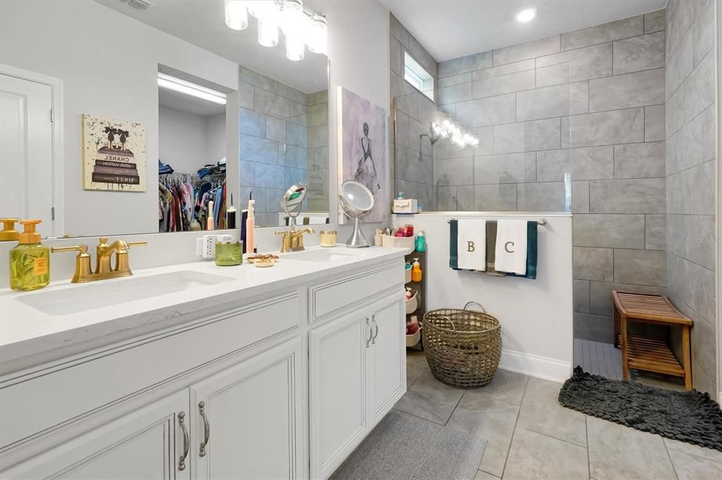 For Sale: $598,500 (4 beds, 3 baths, 2687 Square Feet)