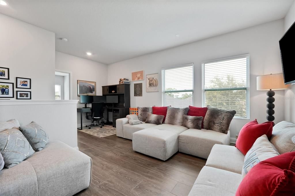 For Sale: $598,500 (4 beds, 3 baths, 2687 Square Feet)