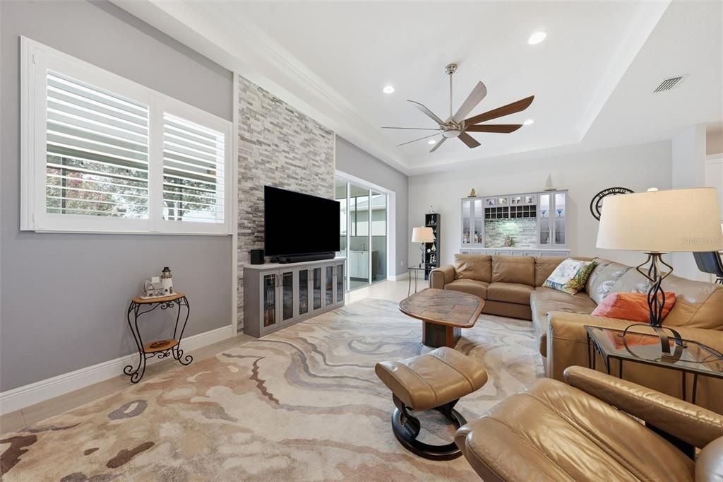 For Sale: $519,900 (3 beds, 2 baths, 2040 Square Feet)