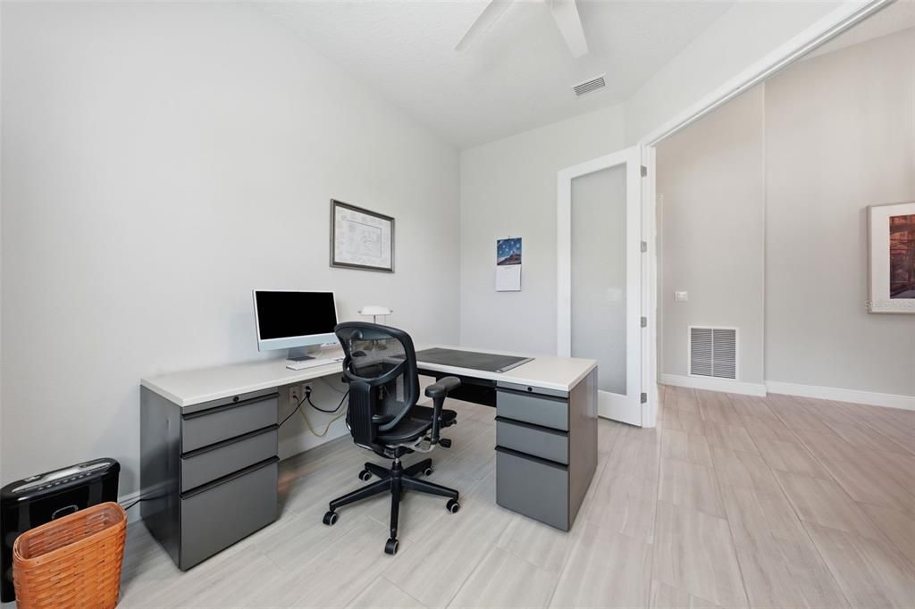 For Sale: $519,900 (3 beds, 2 baths, 2040 Square Feet)