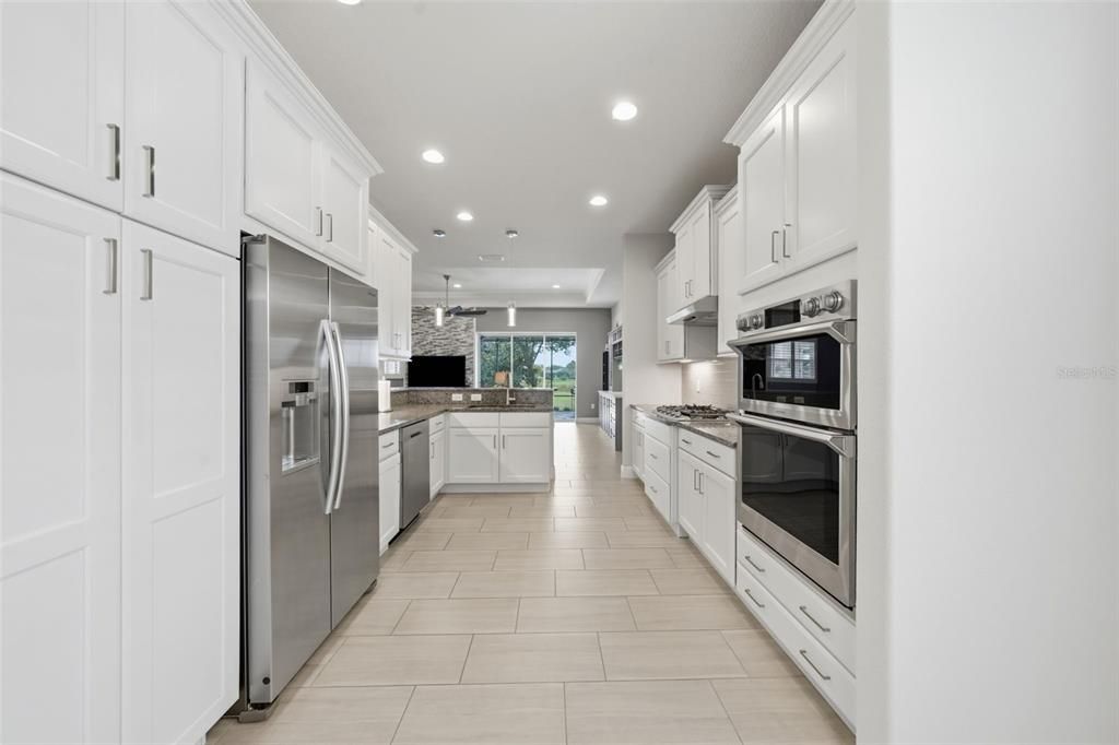 For Sale: $519,900 (3 beds, 2 baths, 2040 Square Feet)
