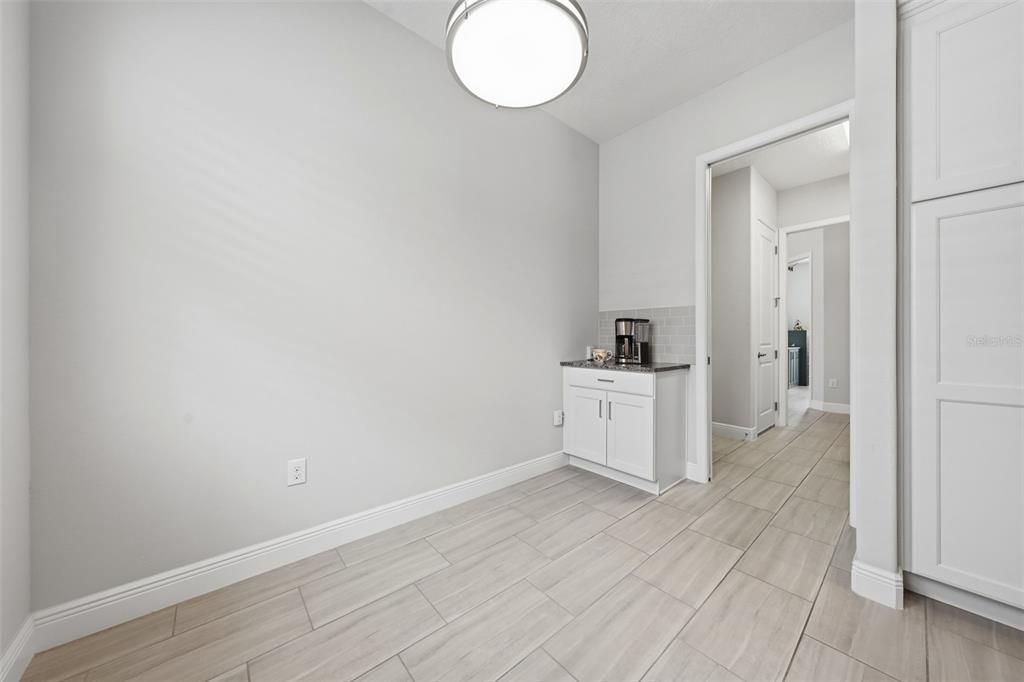 For Sale: $519,900 (3 beds, 2 baths, 2040 Square Feet)