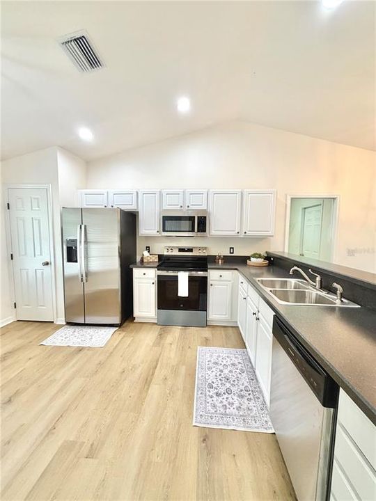 En Venta: $219,900 (3 camas, 2 baños, 1543 Pies cuadrados)